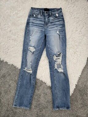 Buckle Black Fit Mom Jean. Size 23